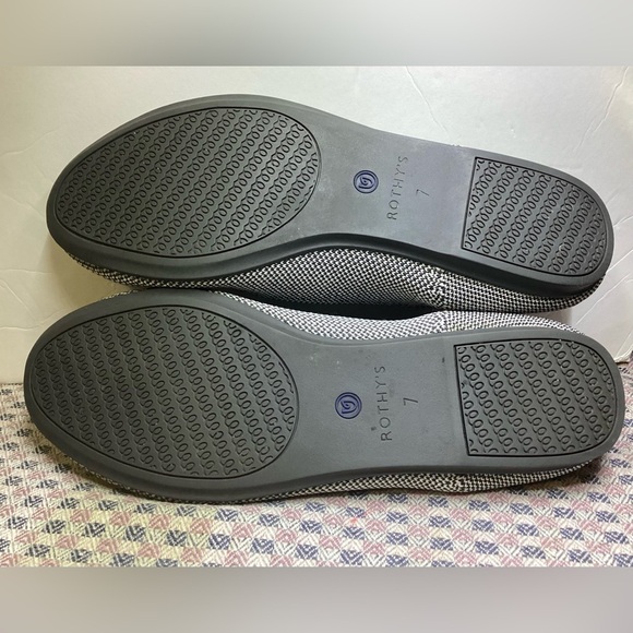 Rothy's round toe  ballet flats - Picture 4 of 4